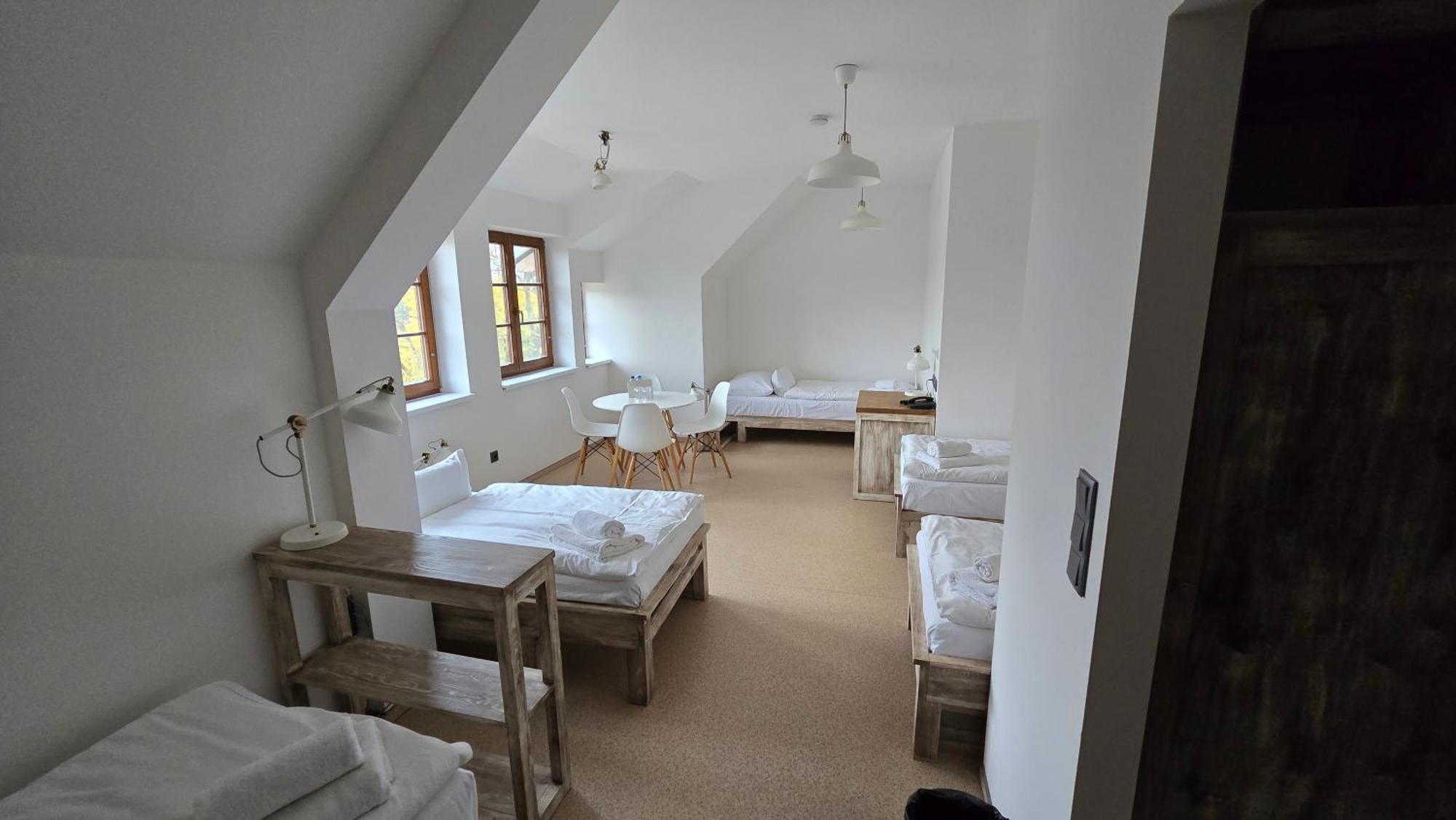 Dvur Perlova Voda Budyne nad Ohri Exterior photo
