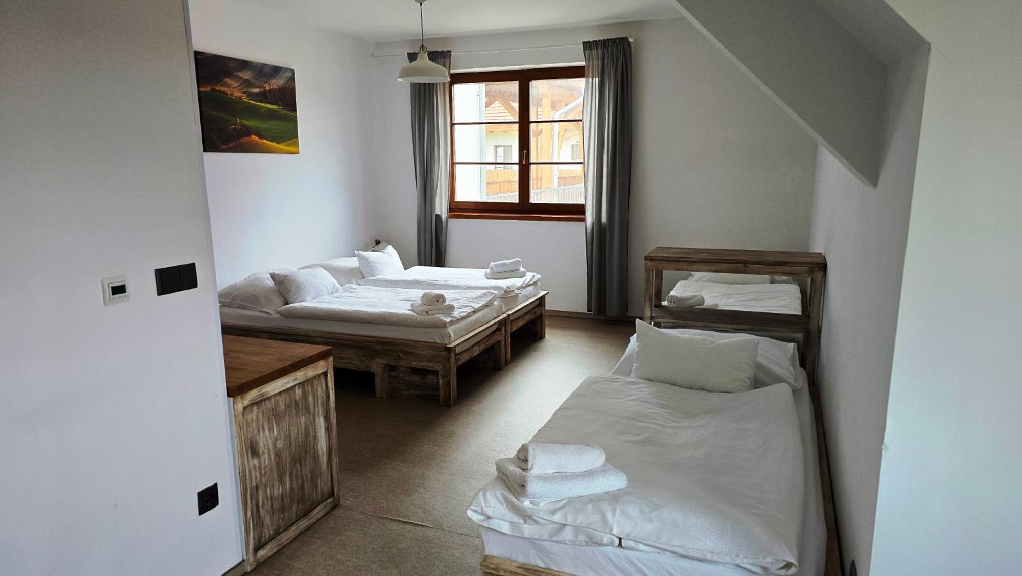 Dvur Perlova Voda Budyne nad Ohri Exterior photo