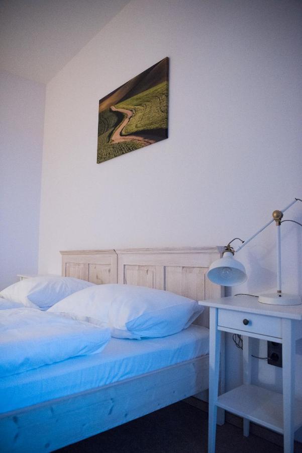 Dvur Perlova Voda Budyne nad Ohri Exterior photo